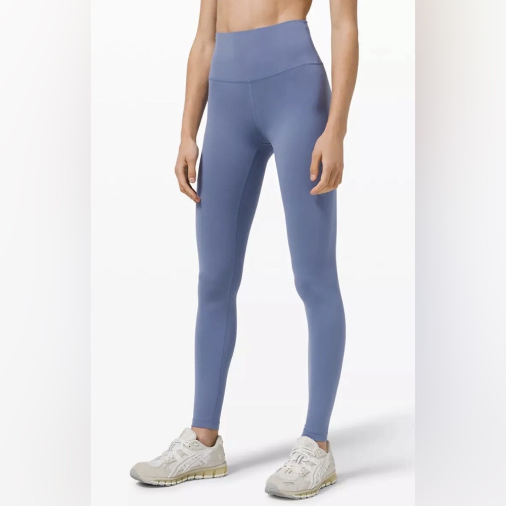 Lululemon Wunder Train HR 25" Tight in Water Drop - Size 4